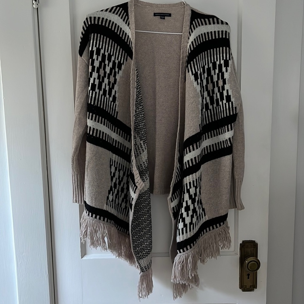 American Eagle fringed waterfall cardigan, M
